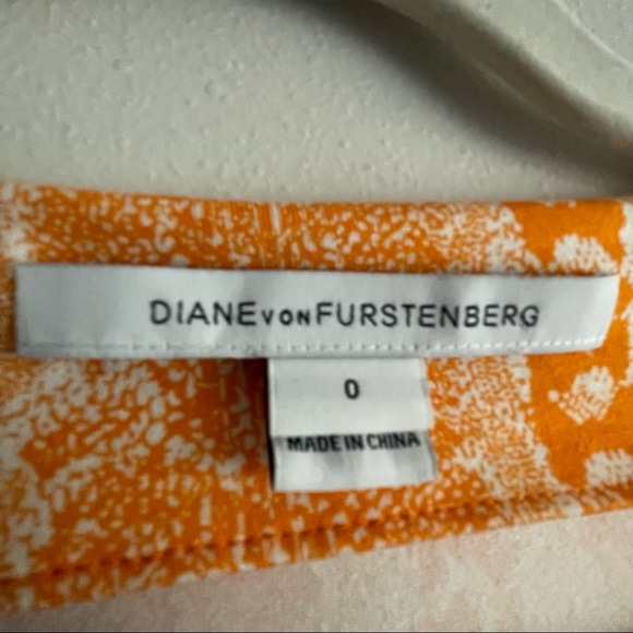 NWOT DVF Wrap Dress Size 0 - Picture 3 of 3